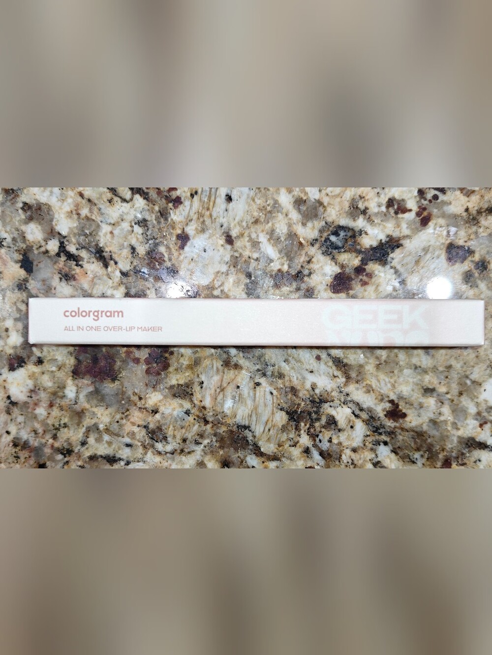 Geek Colorgram All-In-One Over-Lip Maker